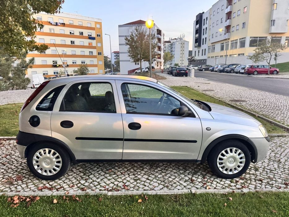 Opel Corsa C ano 2002