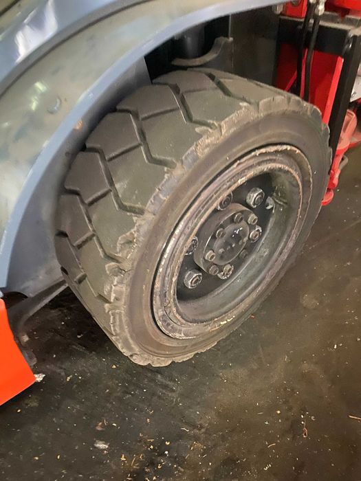 Газовий навантажувач TOYOTA 06-8-FG-30-F