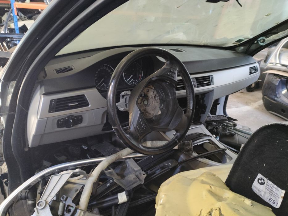 tablier Bmw série 3 E90 - E91 - E92 - E93 com airbag passageiro