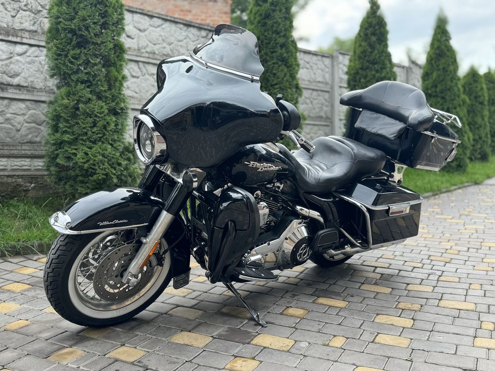 Harley Davidson Electra Glide FLHTCUI