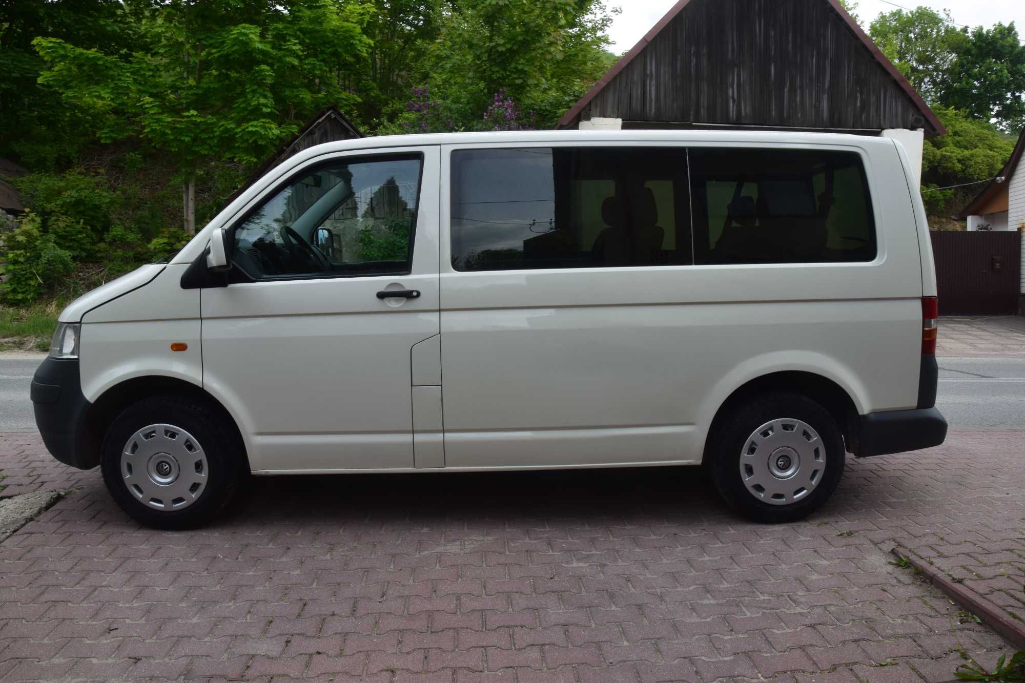 VW Transporter T5 1.9 TDI 102.KM Klima 9-osobowy