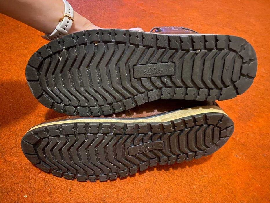 Чоловічі ботінки s'Oliwer (розмір 43) і Dockers (розмір 42)