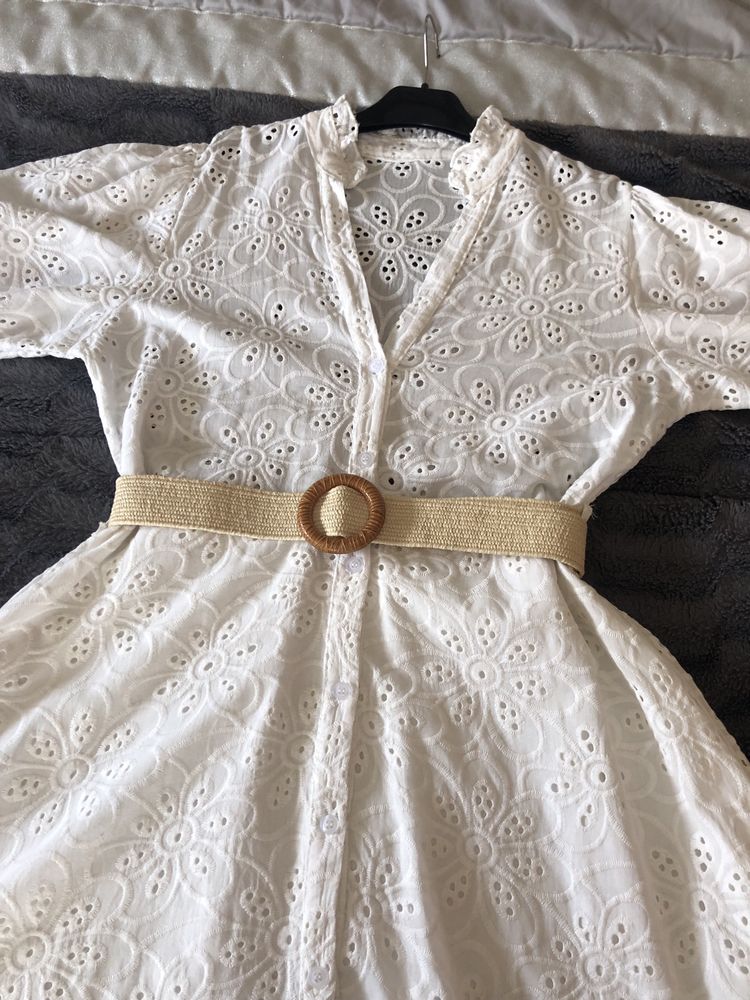 Vestido bordado inglês