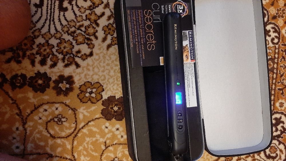 Продається вирівнювач волосся