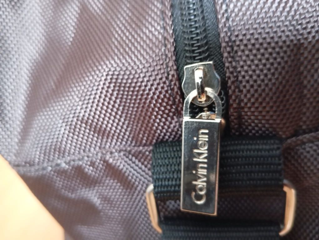 Mala viagem Calvin klein