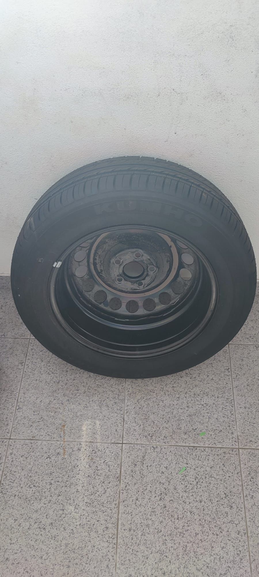 Pneu Kumho 205/60/16