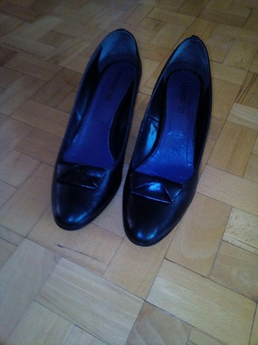 Buty .