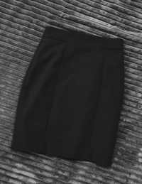 Elegancka czarna spódnica