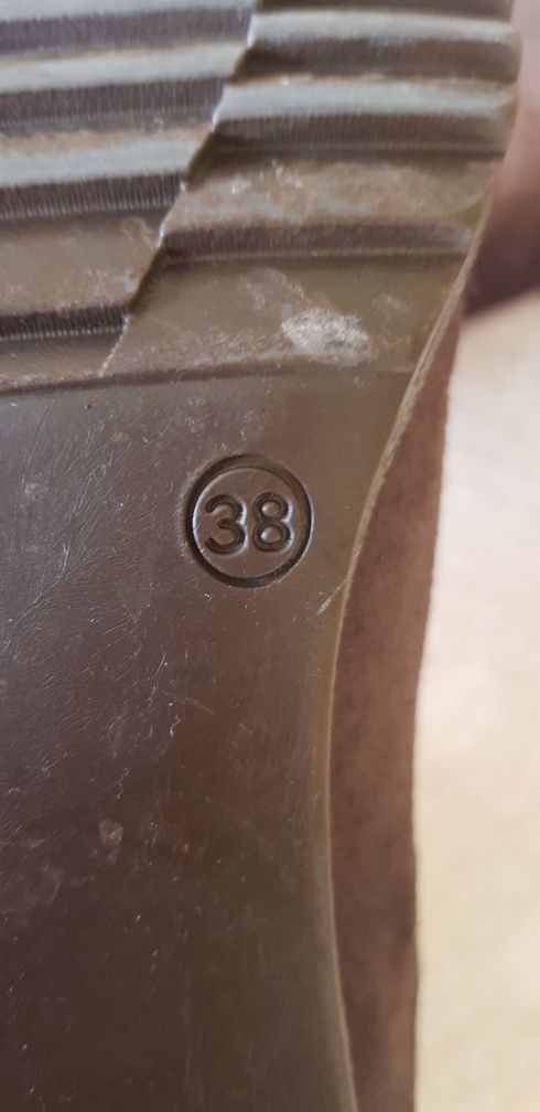 Sapatos de senhora novos