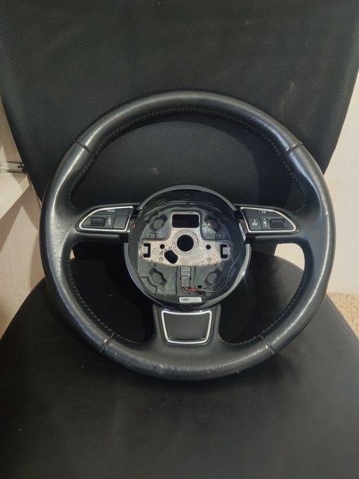 Продам руль з кнопками на Audi A1 A3 A4 A5 Q5 Q7