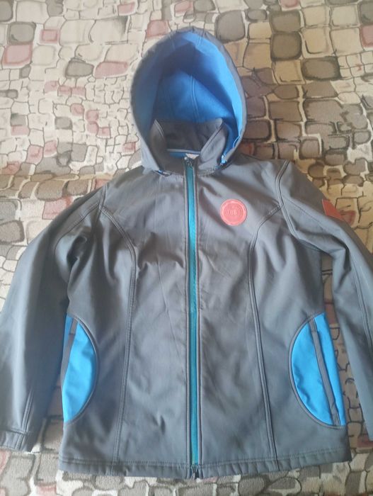 Мужская спортивная куртка ветровка р 50-52