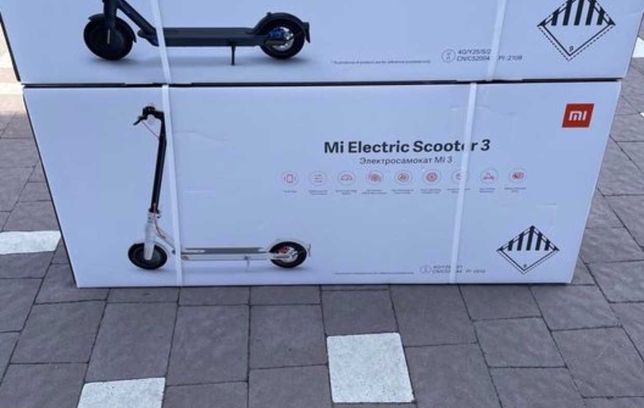 Новий Електросамокат Xiaomi Mi Electric Scooter 3 Grey