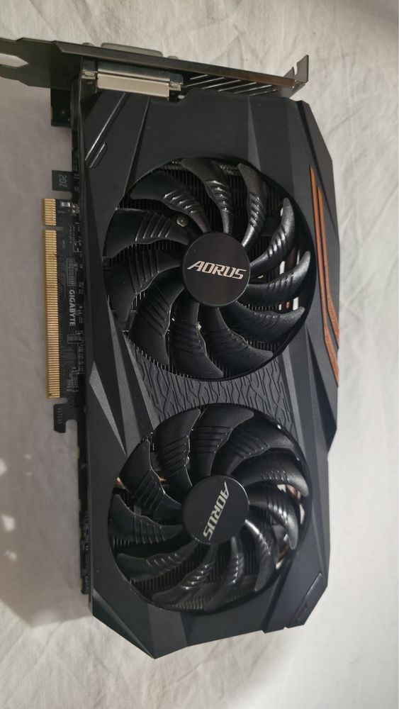 Karta graficzna AMD rx 580 8gb od Aorus