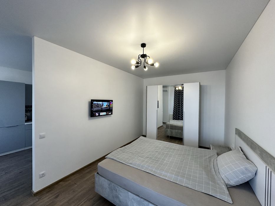 На добу|тиждень|місяці в самому центрі