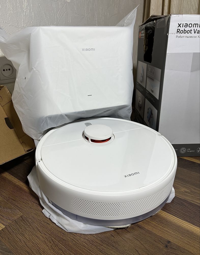 Робот-пилосос Xiaomi Robot Vacuum X10 на гарантії