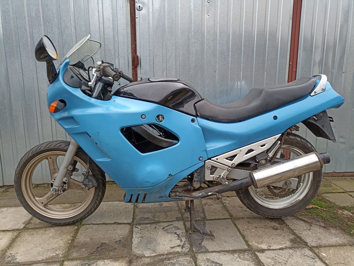 Suzuki GSX-F 750 bez silnika