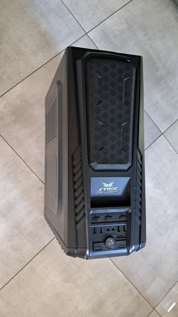 Silentium Pc Gladius X60 Pure Black USB 3.2 Gamingowa duża solidna