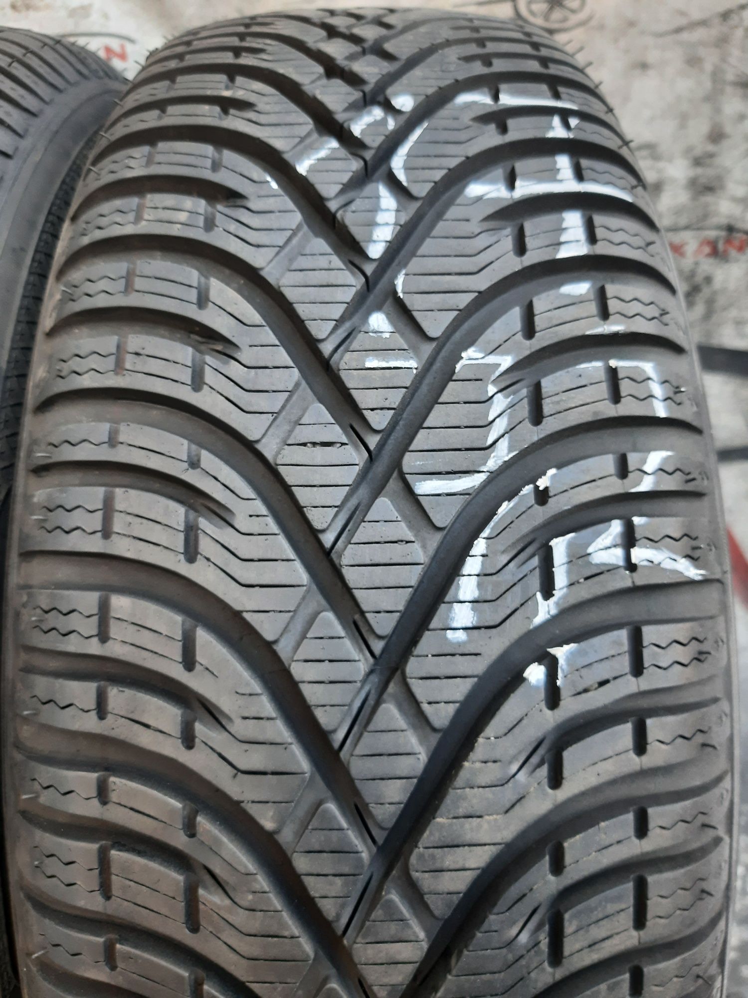 185/65r15 92T Kleber Krisalp HP3