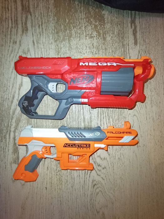 2 Karabiny NERF - MEGA Cycloneshock i FALCONFIRE Accustrike Series