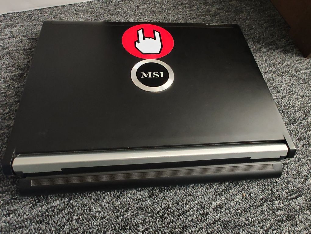 Ноутбук MSI PR 200