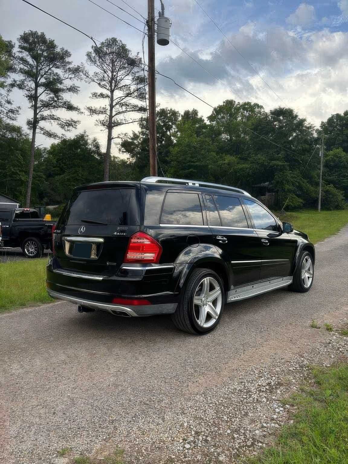 2011 Mercedes-Benz GL-Class GL 550 4MATIC