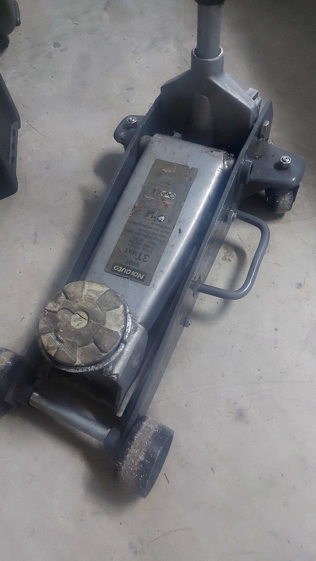 Macaco hidráulico Norauto 3T