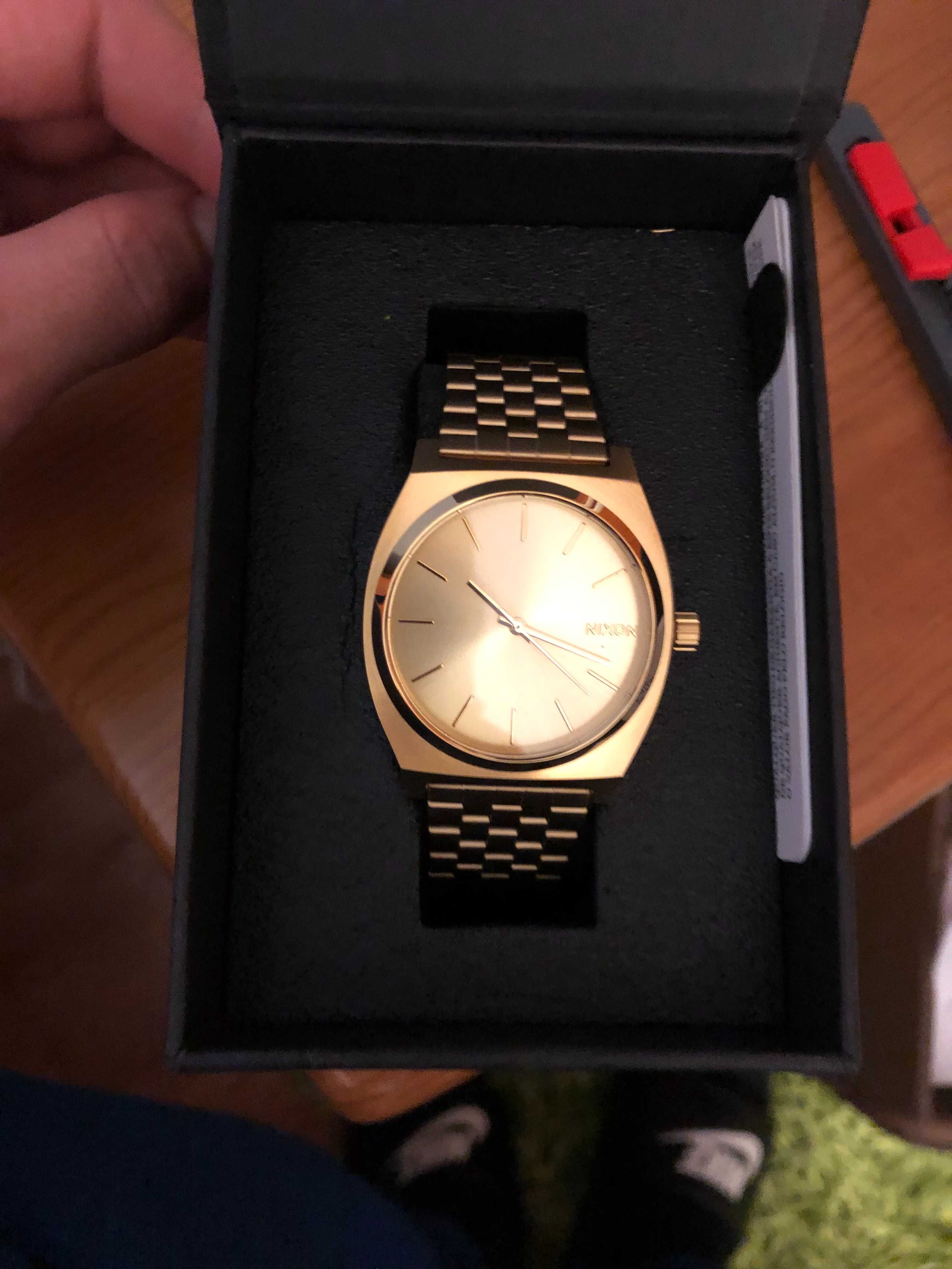 Relógio Nixon Medium Time Teller Bracelete Aço - Dourado