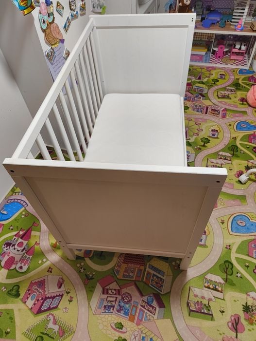 Sundvik łóżeczko dziecięce 120x60 z materacem JATTETROTT