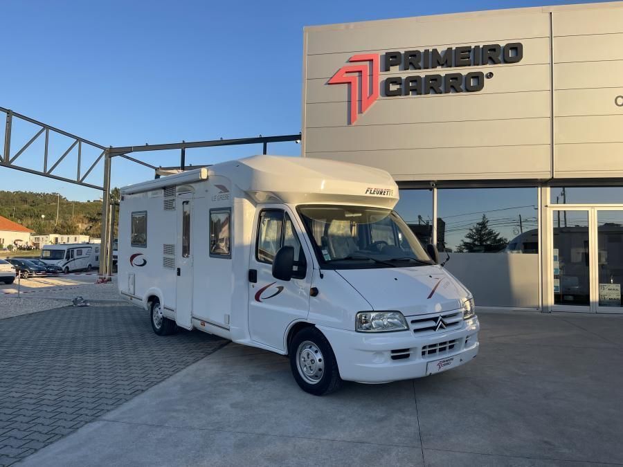 Fleurette Le Grebe Chassis Alko cama francesa