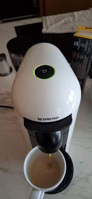 Máquina café  Nespresso Vertuo Plus