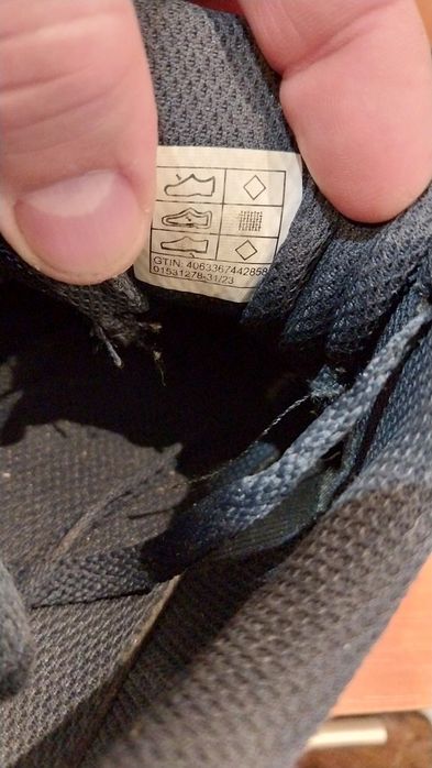 Продам мужские осенние кроссовки  -  сникерсы  Casual by Zapato.