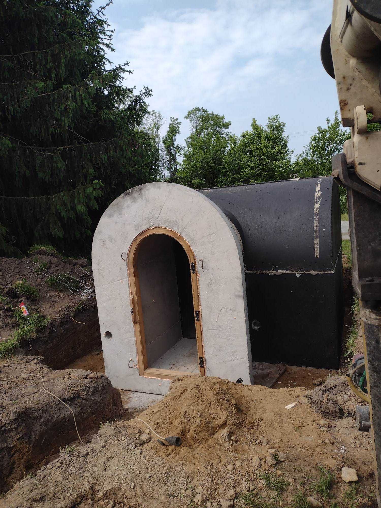 piwnica betonowa ziemianka ogrodowa 350 B30W8 tunel schody wentylacja