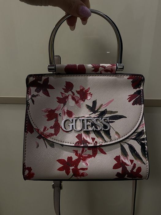 Сумка Guess