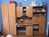 Продам стінку для дитячо її кімнати + 2 ліжка (можна окремо)