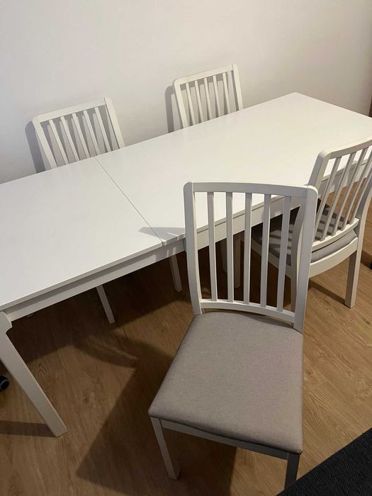Mesa de jantar expansível e 4 cadeiras Ekedalen Ikea