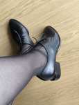 Czarne eleganckie buty na obcasie – skóra naturalna