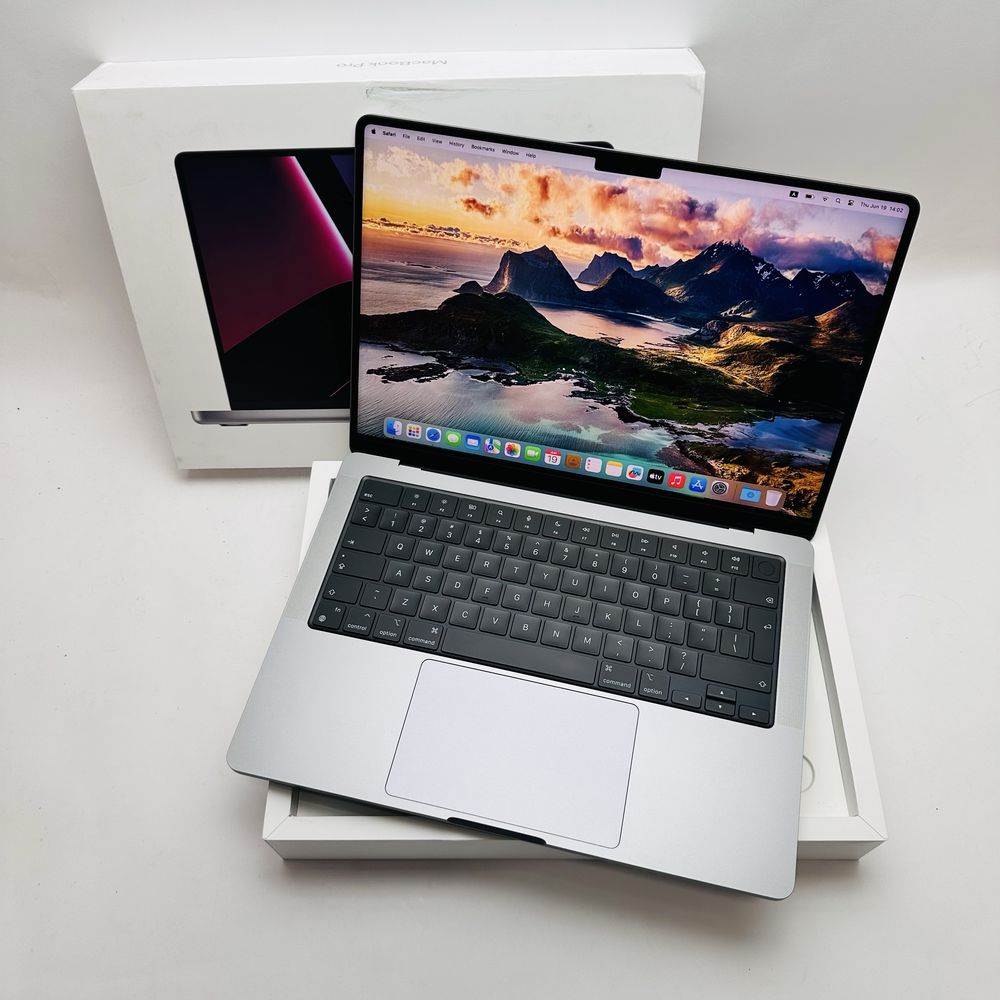 Як новий! MacBook Pro 14" 2023 M2 Pro Space Gray 32GB 512GB SSD
