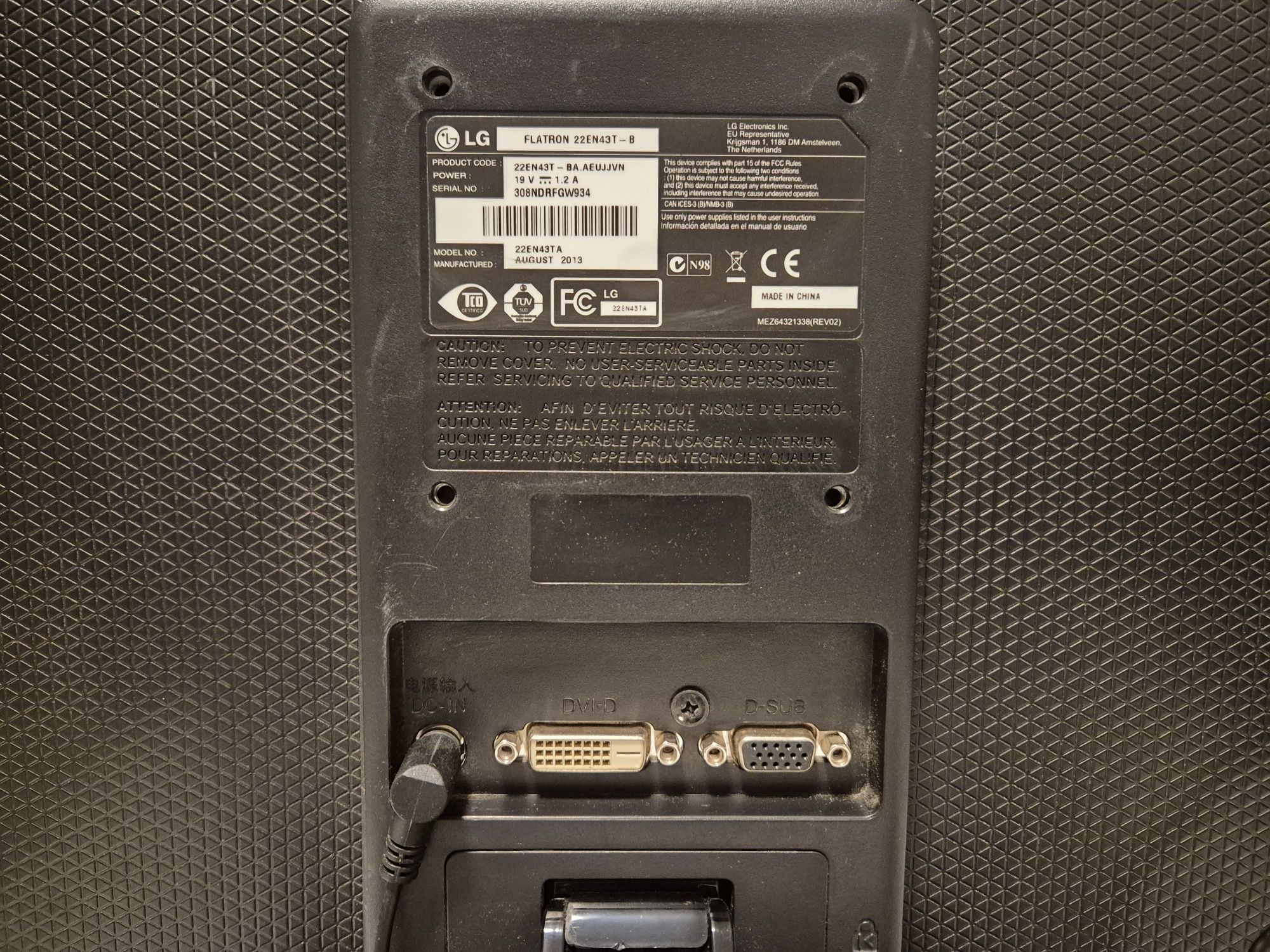 Monitor LG 22 Cale VGA DVI