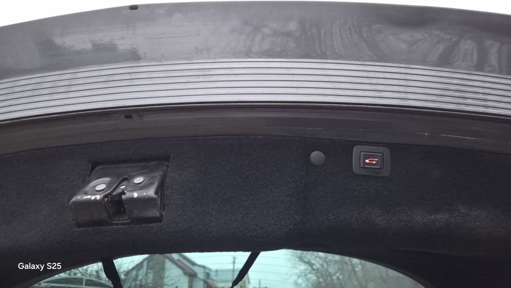 Продаю Opel Insignia