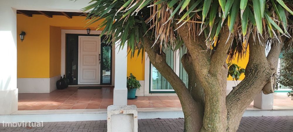 Moradia com 6 quartos, piscina e  Quinta envolvente em FEBRES