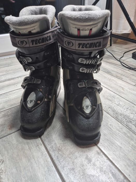 Buty narciarskie zjazdowe TECHNIKA rozmiar 24-24,5