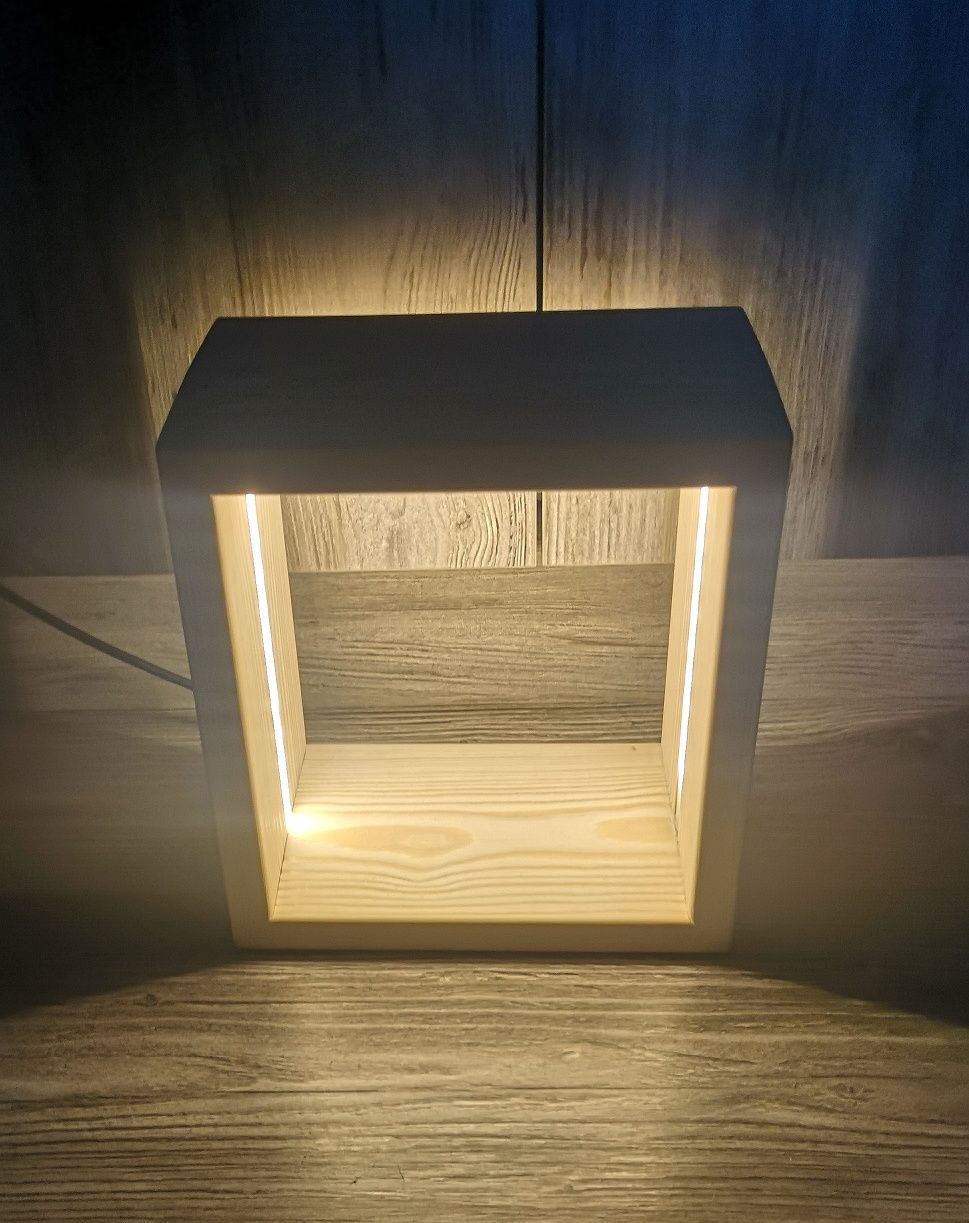 Lampka drewniana, bielona, zintegrowany LED, Inne lampy! .