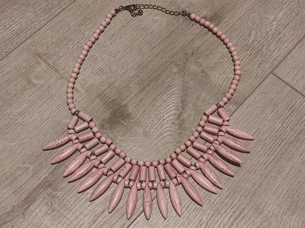 H&M Artystyczny naszyjnik na szelkach z różowym kamieniem .