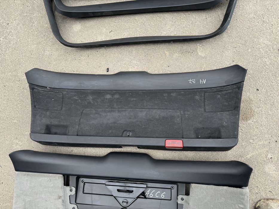 Обшивка ляди Audi a6 c6 карта кришки багажника ауді а6 с6 накладка