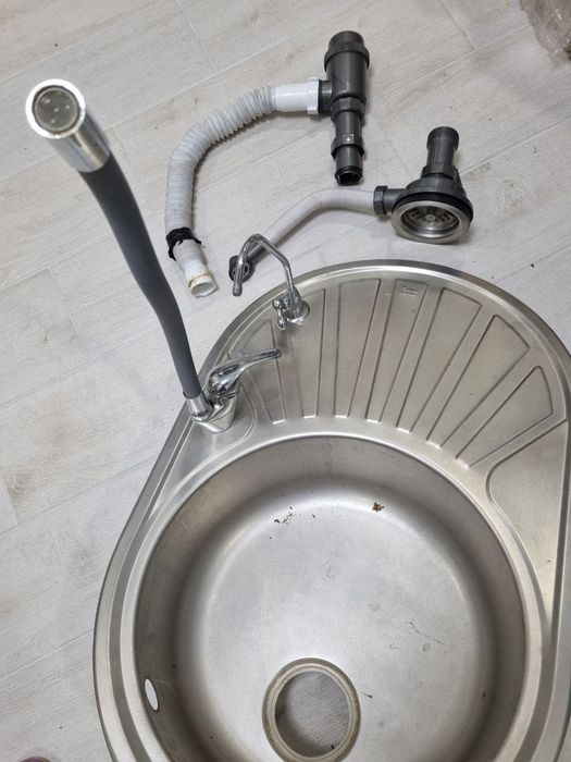 Кухонна мийка Тека DR 77 1B 1D з крилом 7750 матова змішувач  Італія