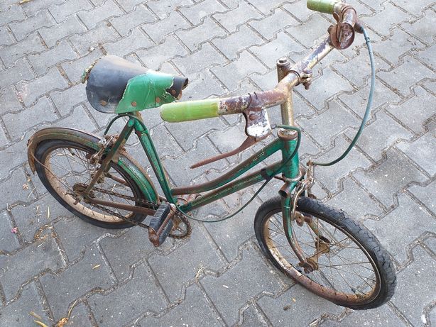 Bicicleta antiga para restauro
