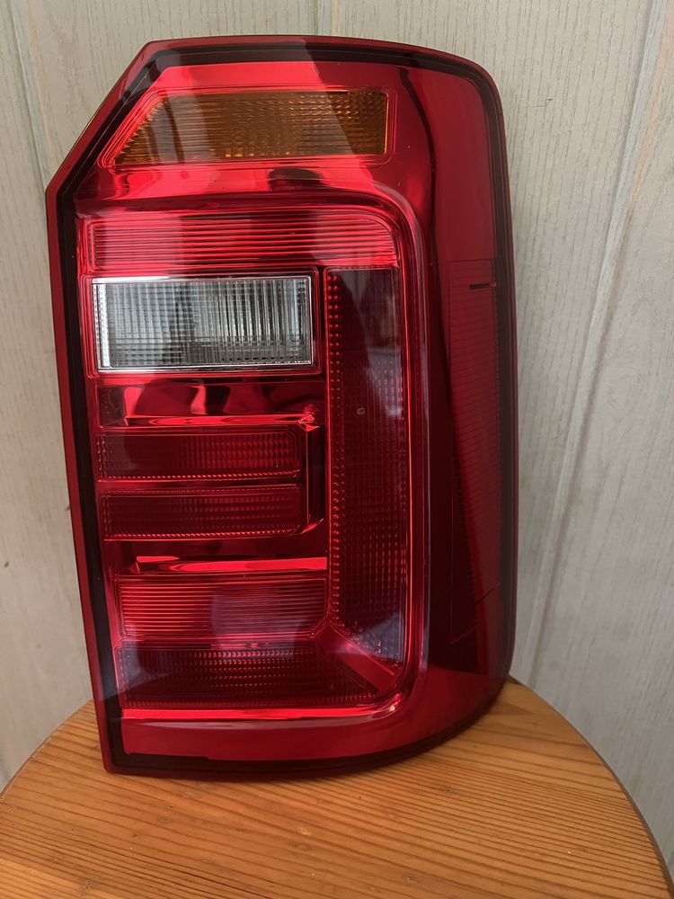 Lampa VW Caddy tyl, prawa 2017