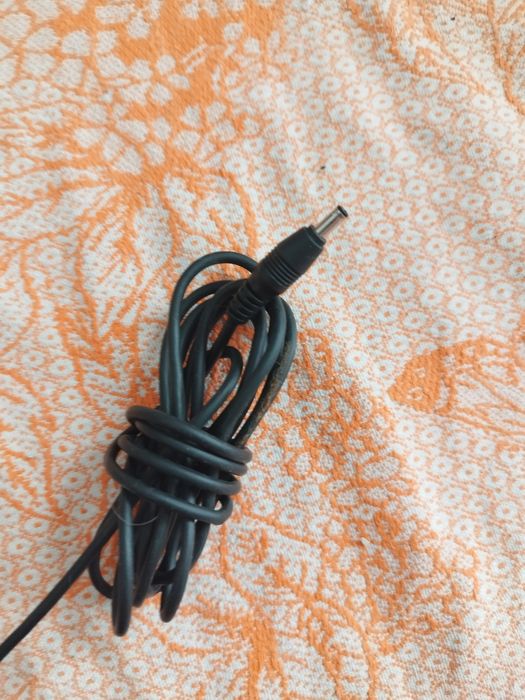 Ładowarka retro Noki z grubym bolcem