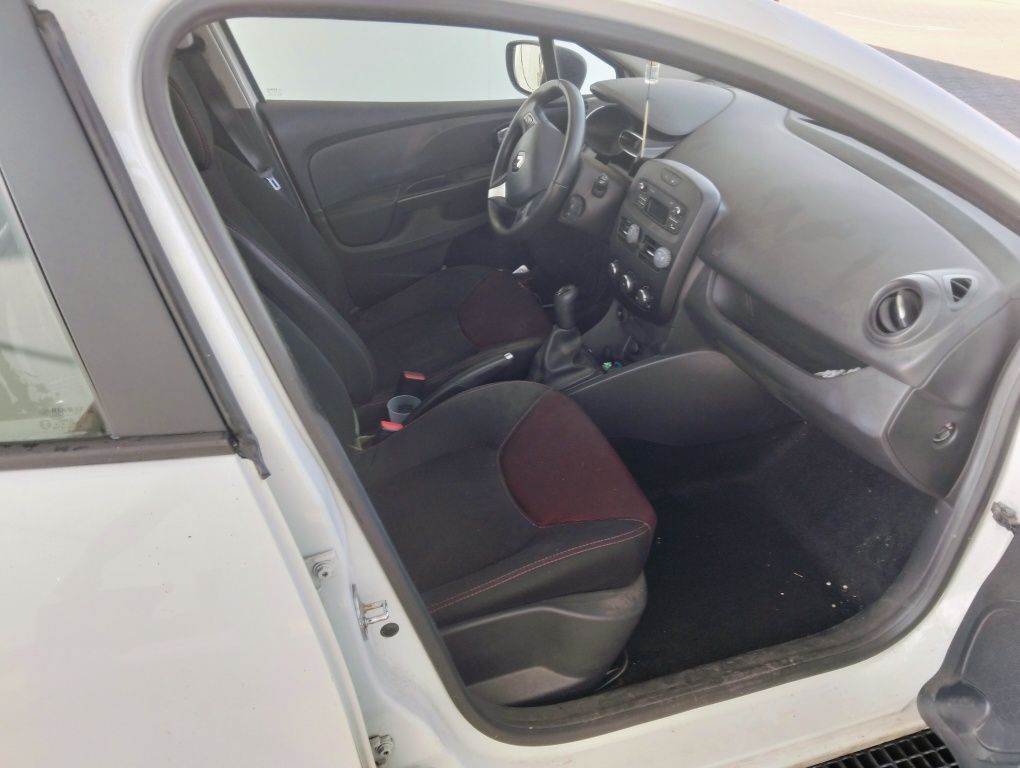 Renault Clio comercial
