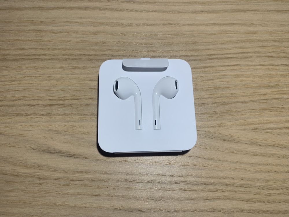 Auscultadores Apple Earpods com fio (novos)